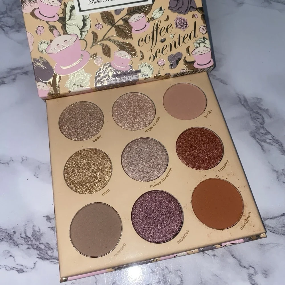 Winky Lux Latte Kitten Eyeshadow Palette 9 Shades Coffee Scented NIB